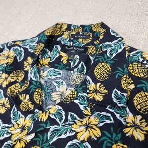 Banana Republic Linen Shirt Men Small Pineapple AOP Slim Fit Loop Collar Camp